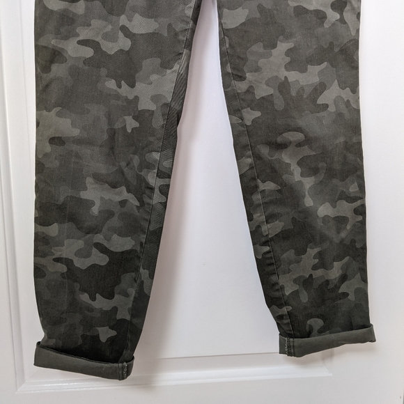 Eddie Bauer Boyfriend Slim Legend Wash Stretch Camouflage Long Pants - Picture 15 of 15